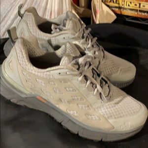 Men’s sneaker